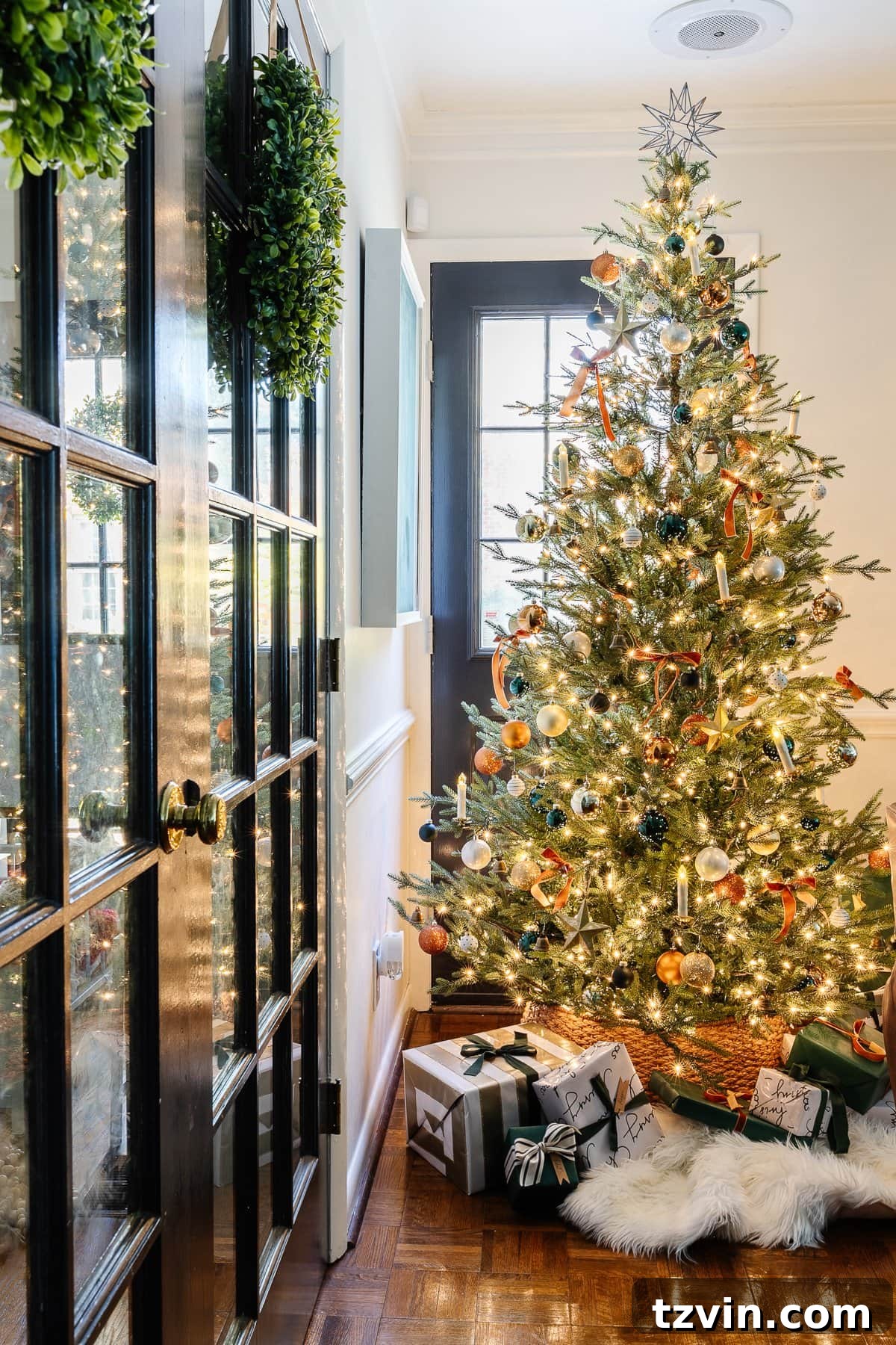 Christmas tree bows with antique style battery candles for a vintage, feminine look