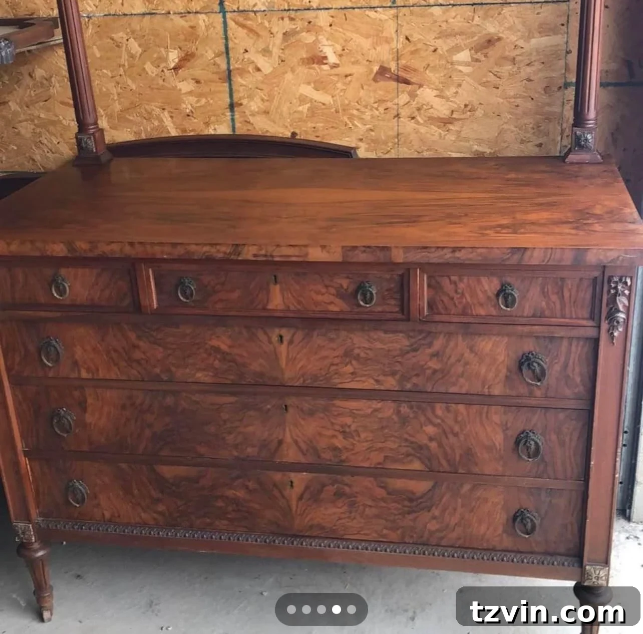 Our Cottage "Teen" Bedroom: Plans & Curtain Color Combinations 4 Stunning burl wood dresser for preteen room