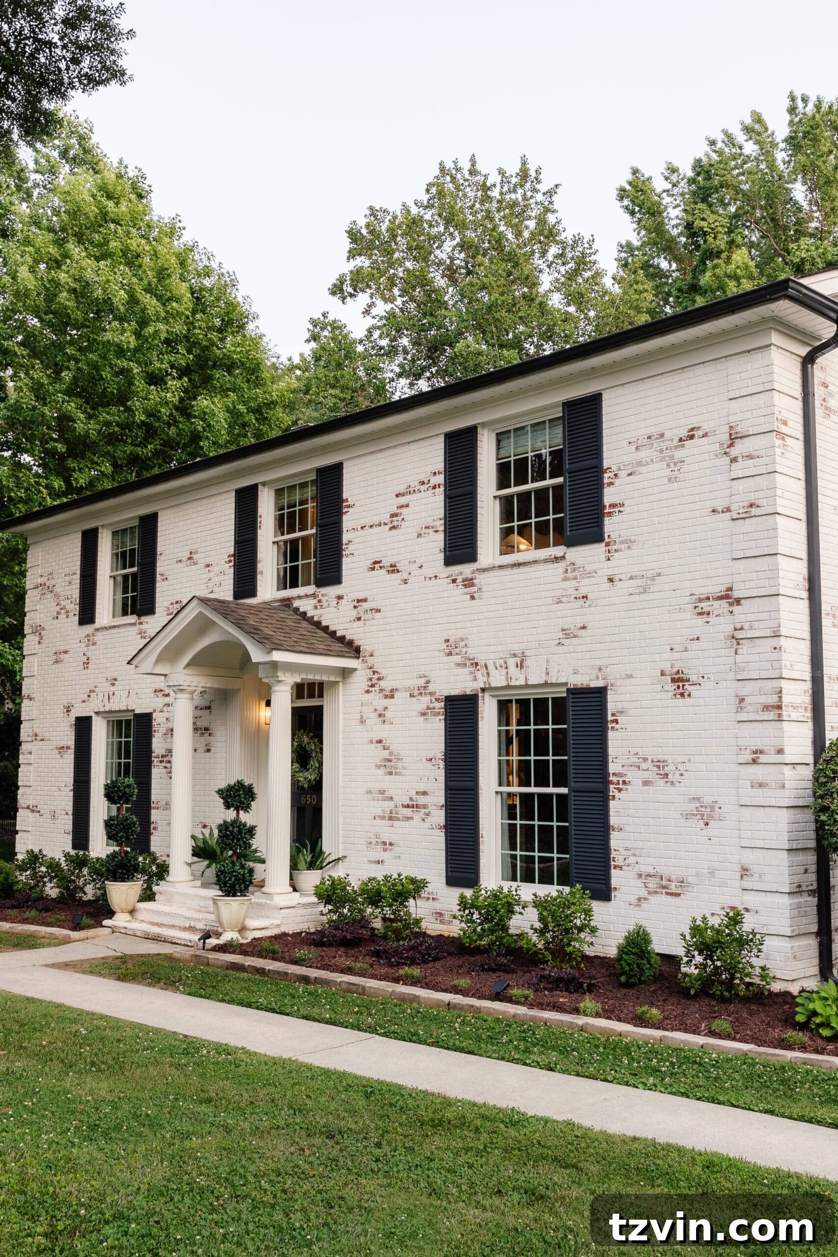 Mastering Limewashed Brick Cleaning and Upkeep 18 limewashed brick colonial house and flower beds