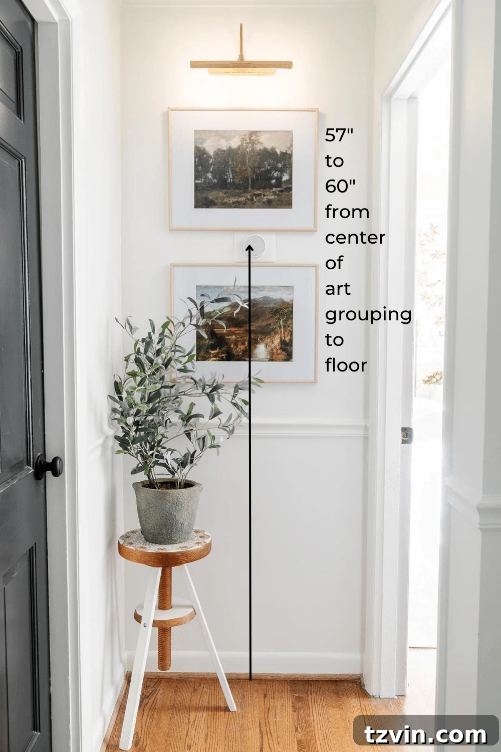 Hang Frames Perfectly Avoid These Common Errors 5 Guide on how high to hang pictures in a pair, maintaining the eye-level principle for cohesive display.