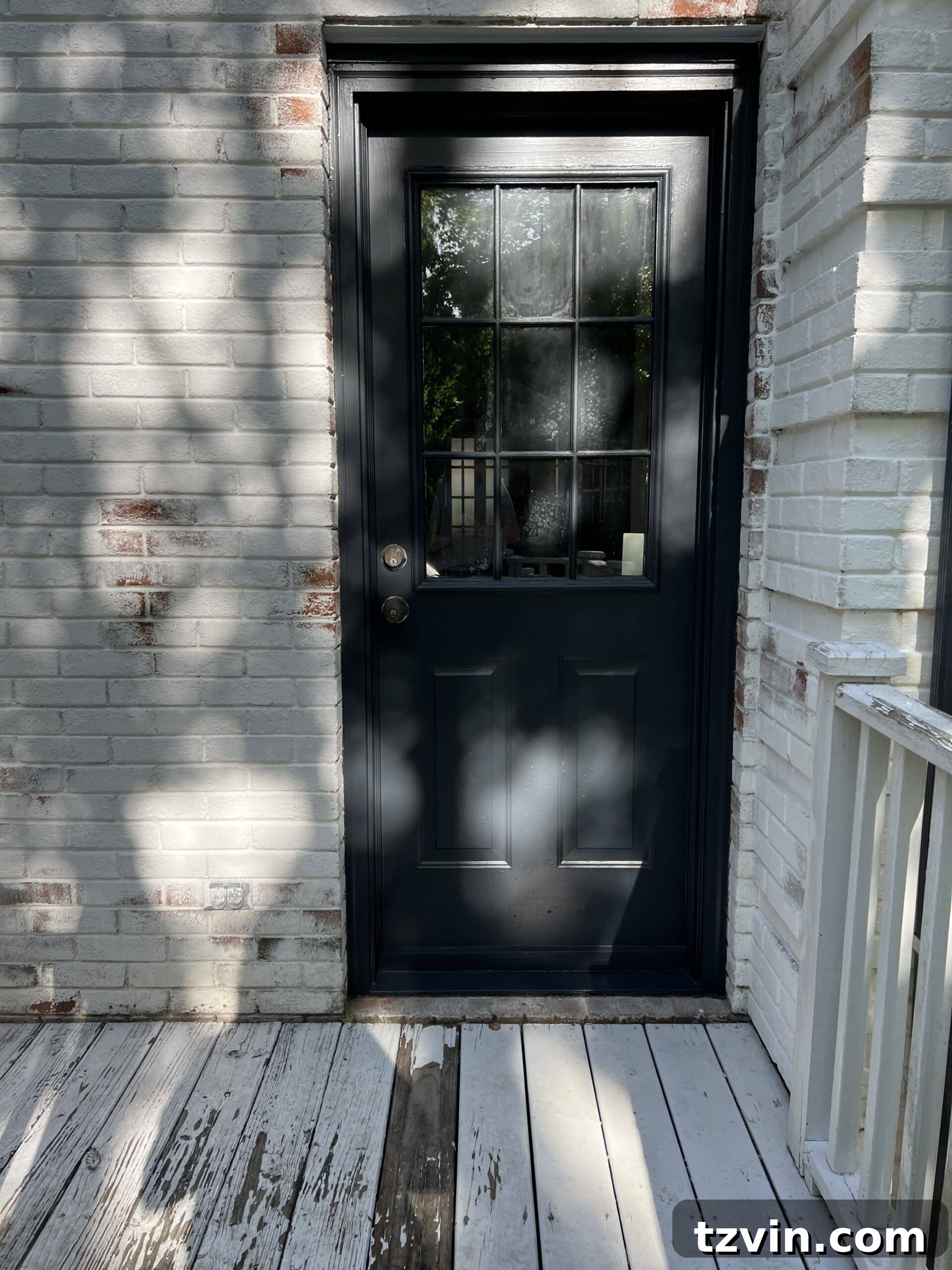 6 Small Side Porch Makeover Ideas for Instant Charm 13 side door before with chipped paint