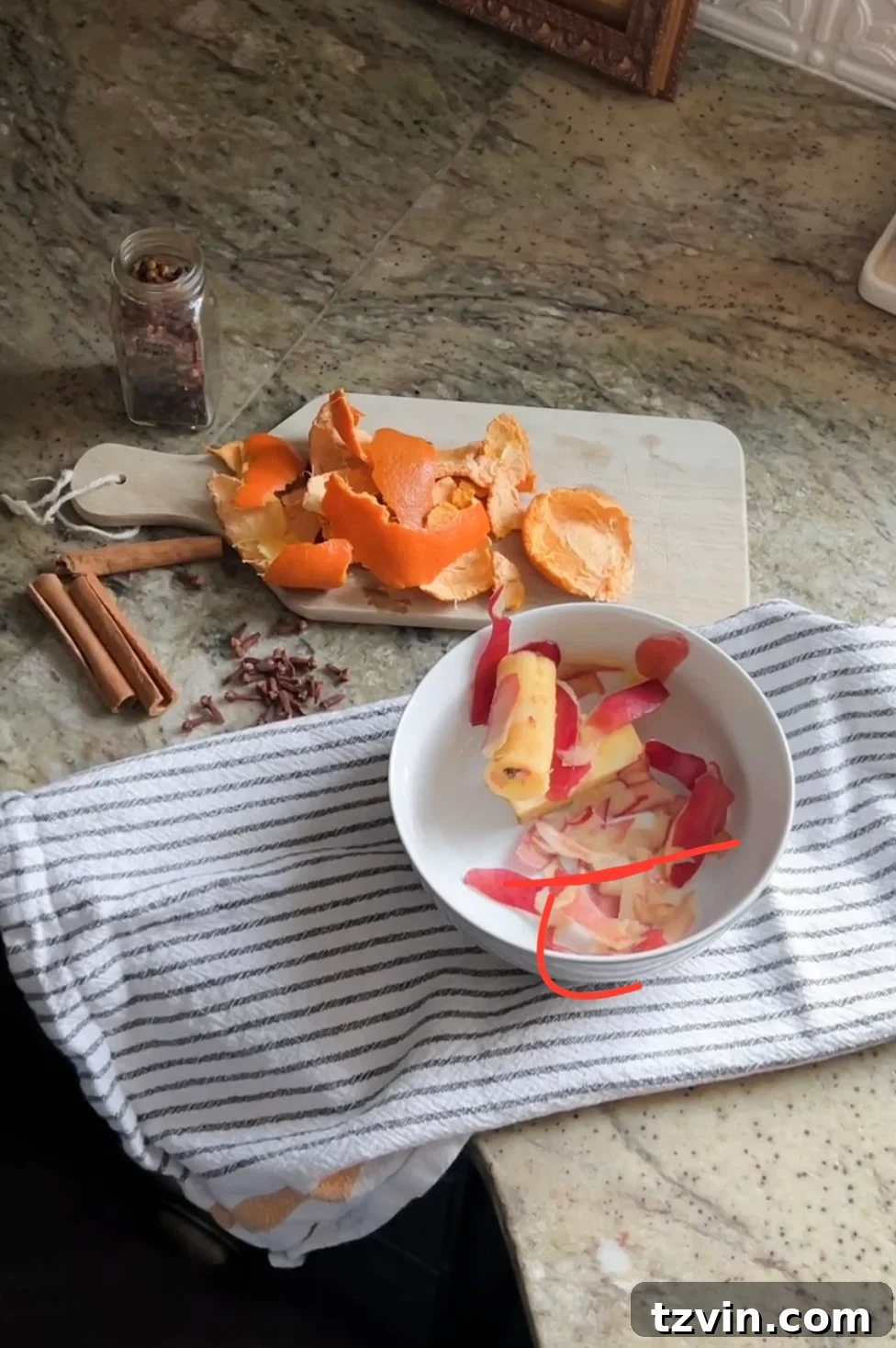 Sustainable Autumn Simmering Pot 4 apple peels and cores and orange peels for simmer pot ingredients