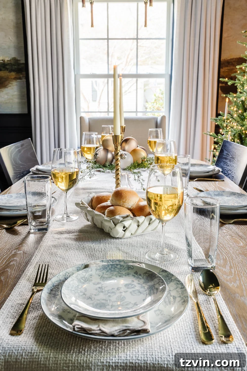 simple Christmas place setting