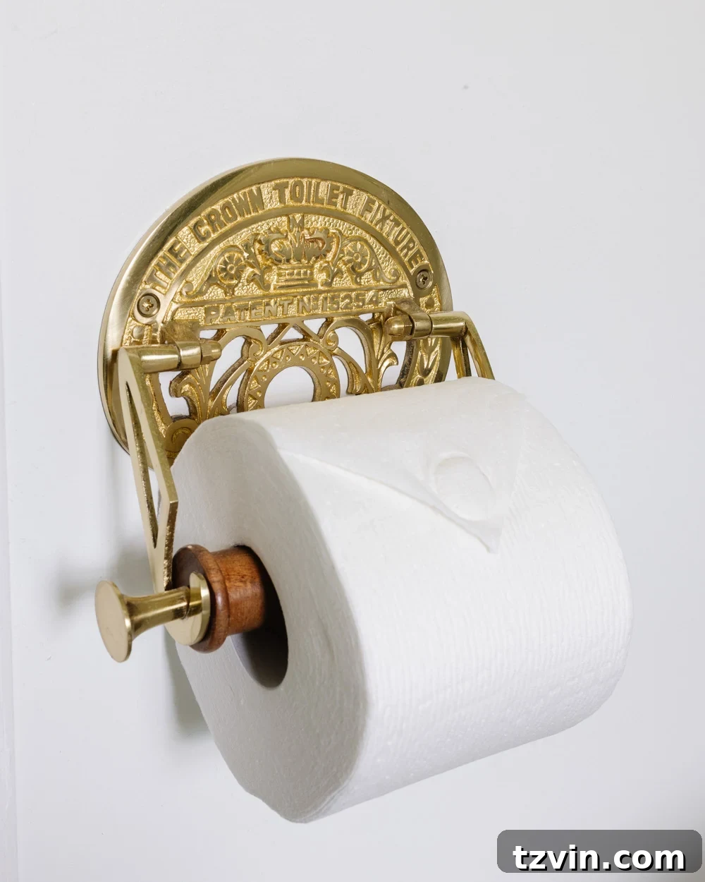 Brass Decor: Beyond Trends 8 antique brass toilet paper holder