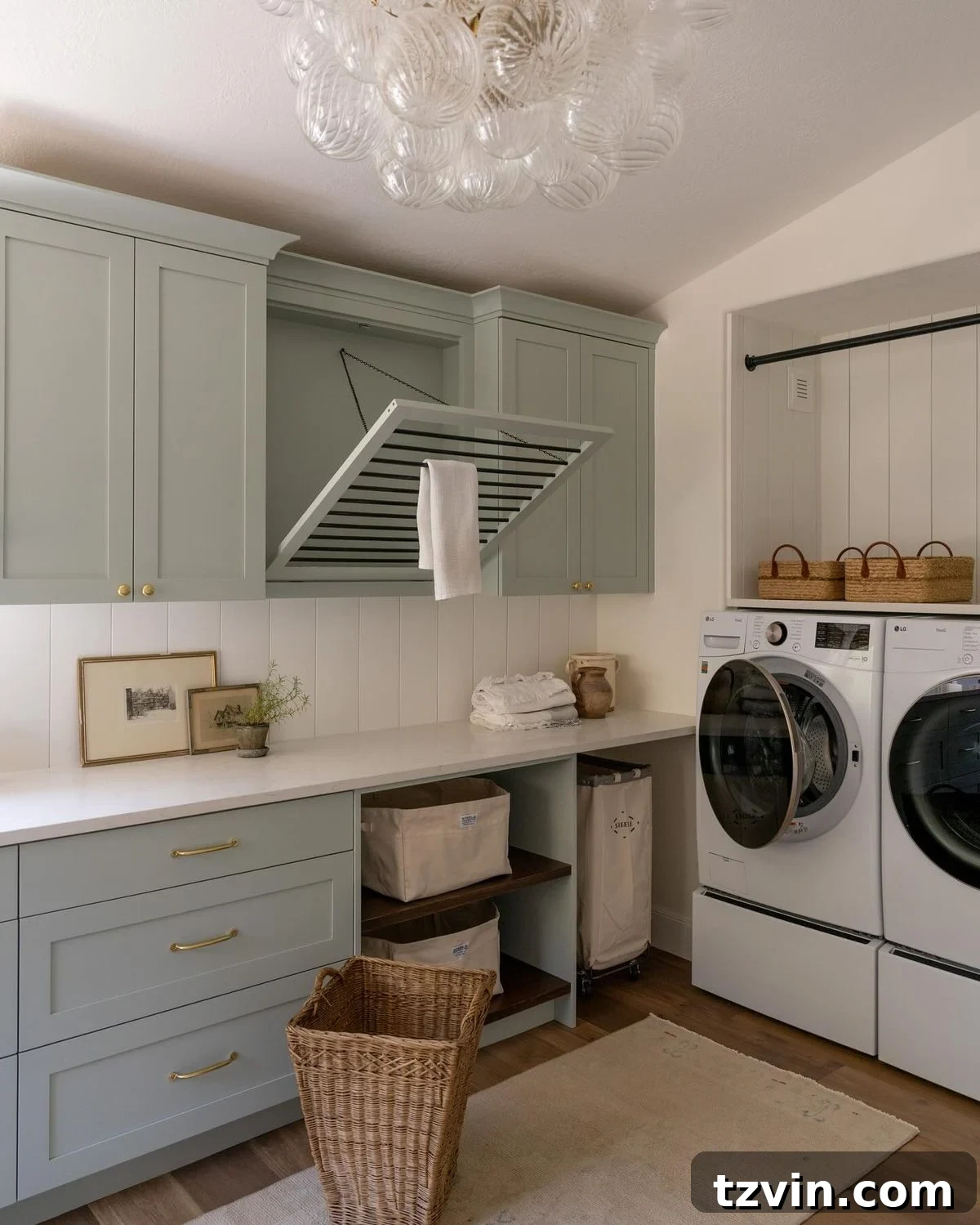 Compact Laundry Room Ideas for Ultimate Efficiency 6 laundry washer dryer pedestals