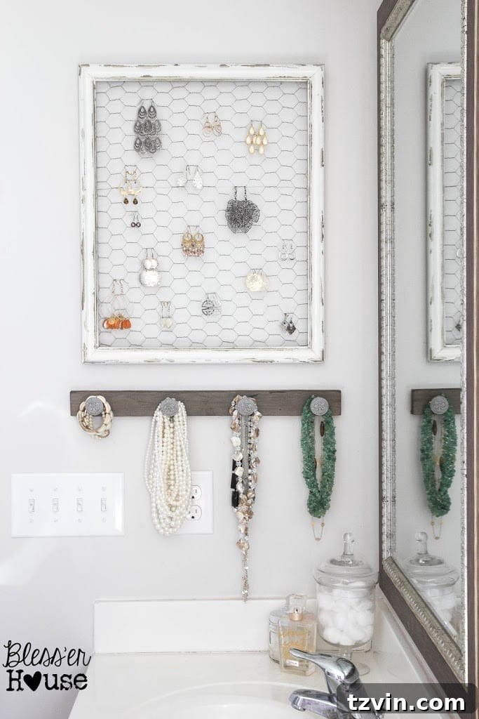 Organized Jewelry