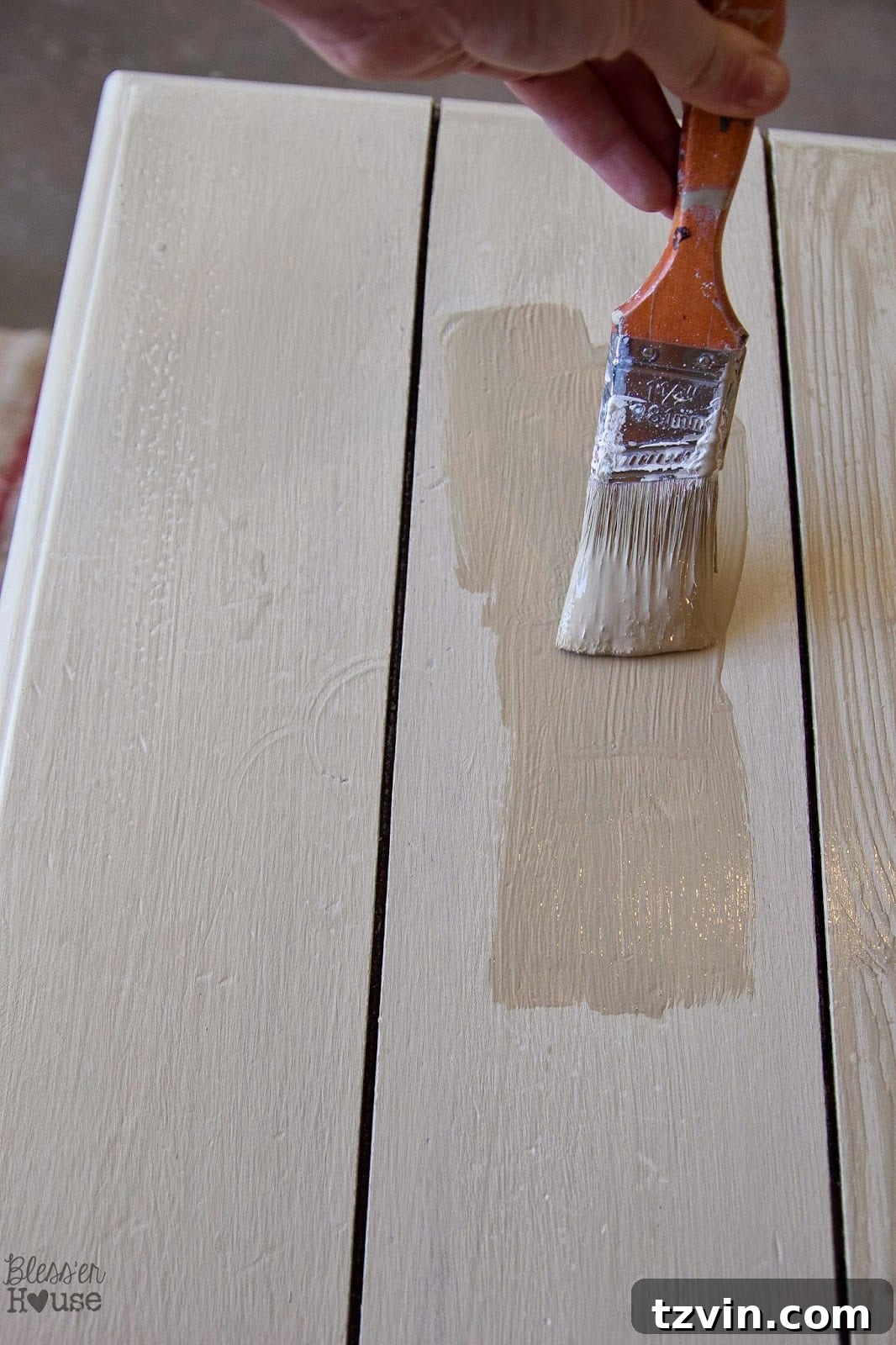 Applying Glaze for Wood Graining