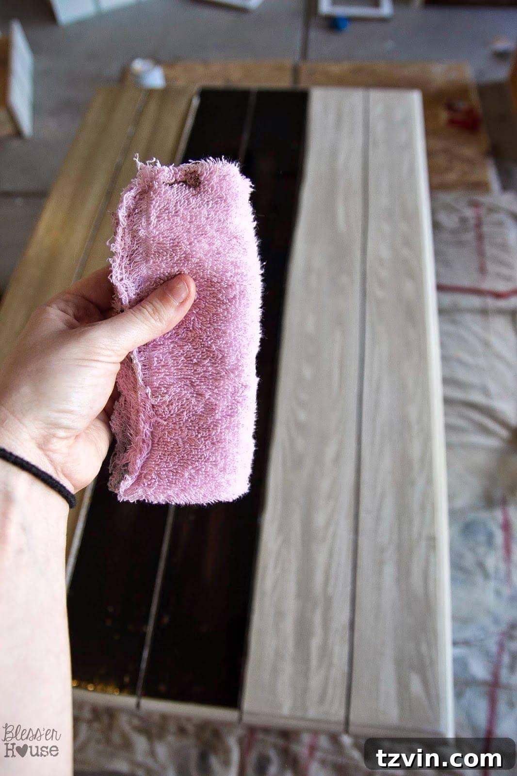 Applying General Finishes Gel Stain in Antique Walnut
