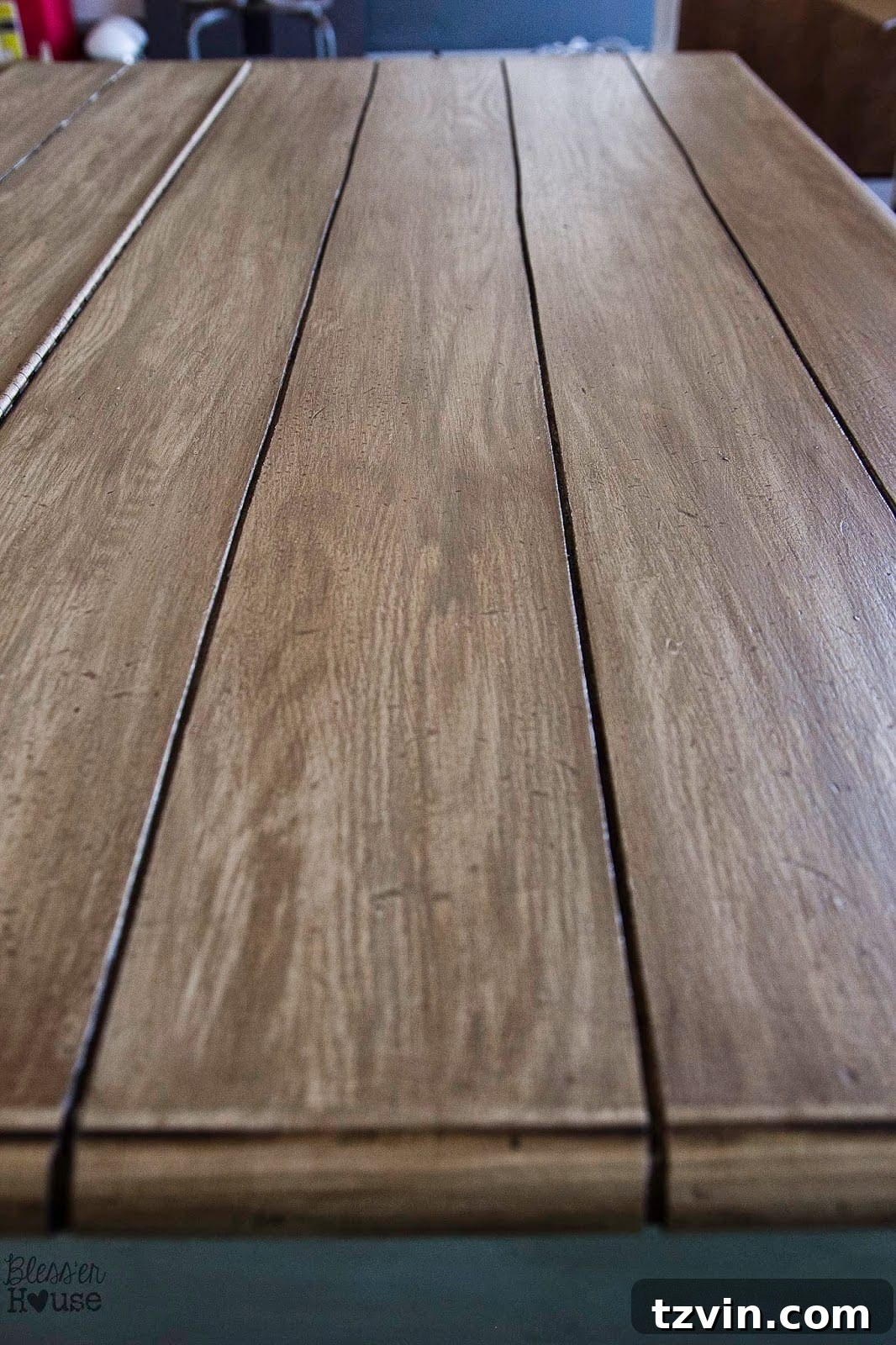 Faux Reclaimed Wood Table Top How-To: Close Up of Finish