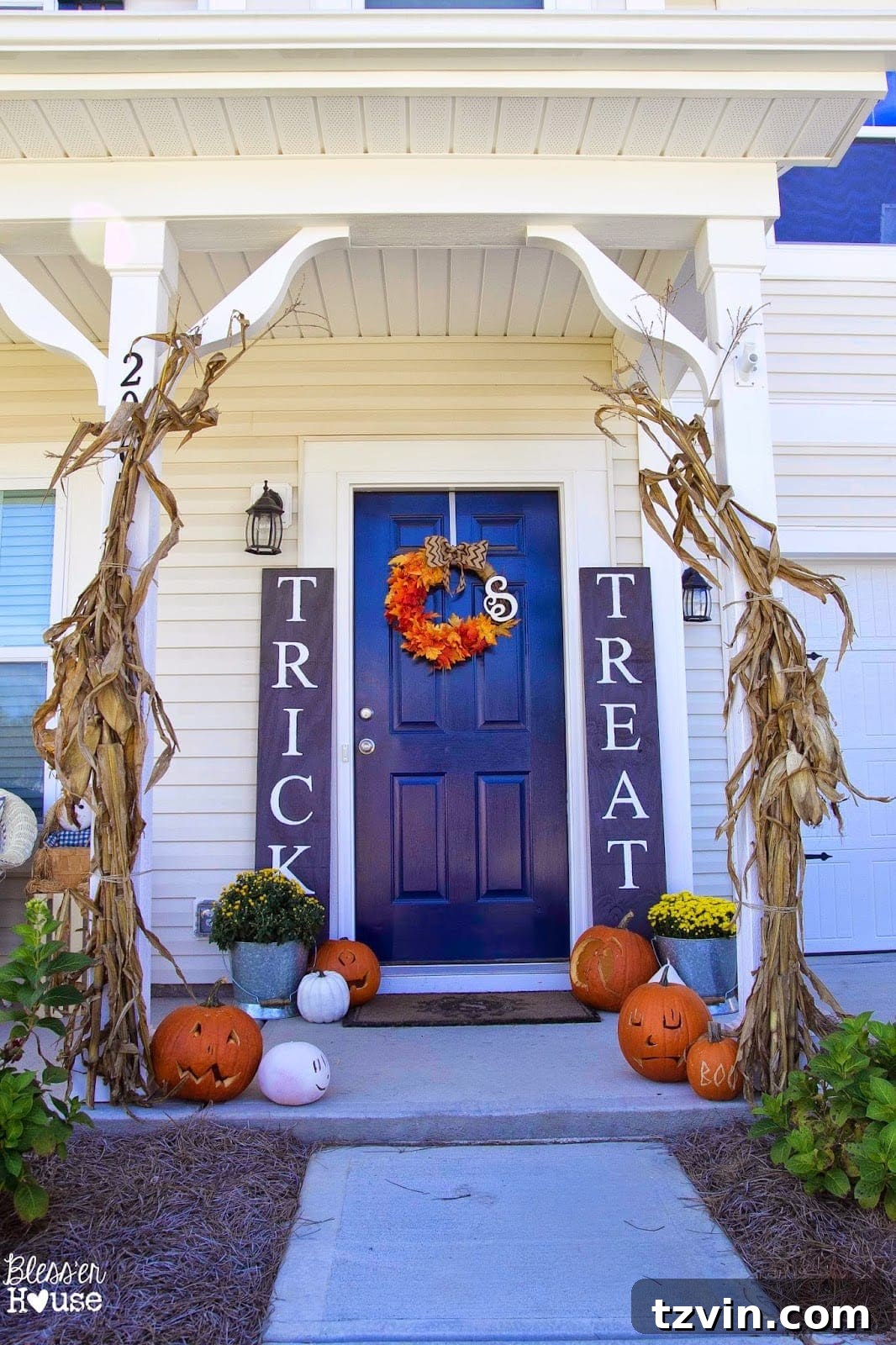 Fall porch decor with cornstalks