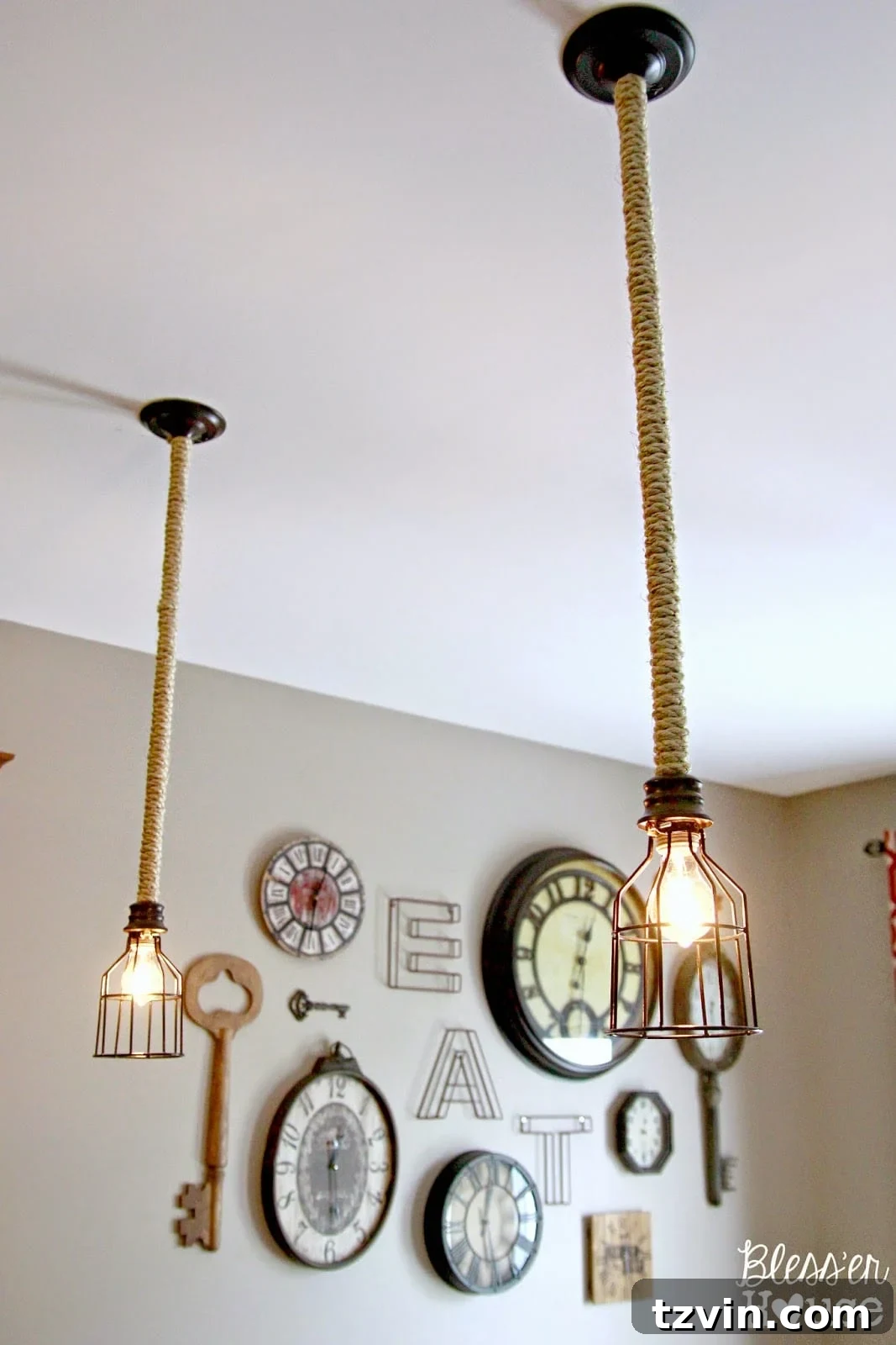 Industrial pendant lights in breakfast nook