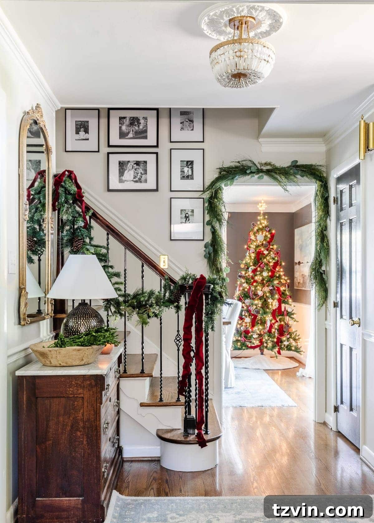 Modern traditional Christmas tour with a decorated doorway garland