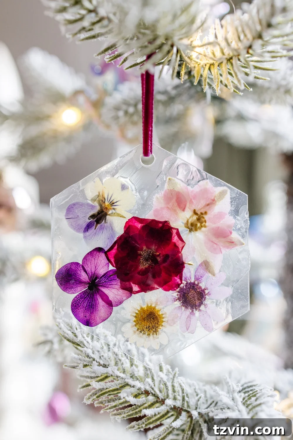 DIY Pressed Flower Ornaments - Christmas Craft - Girl's Night