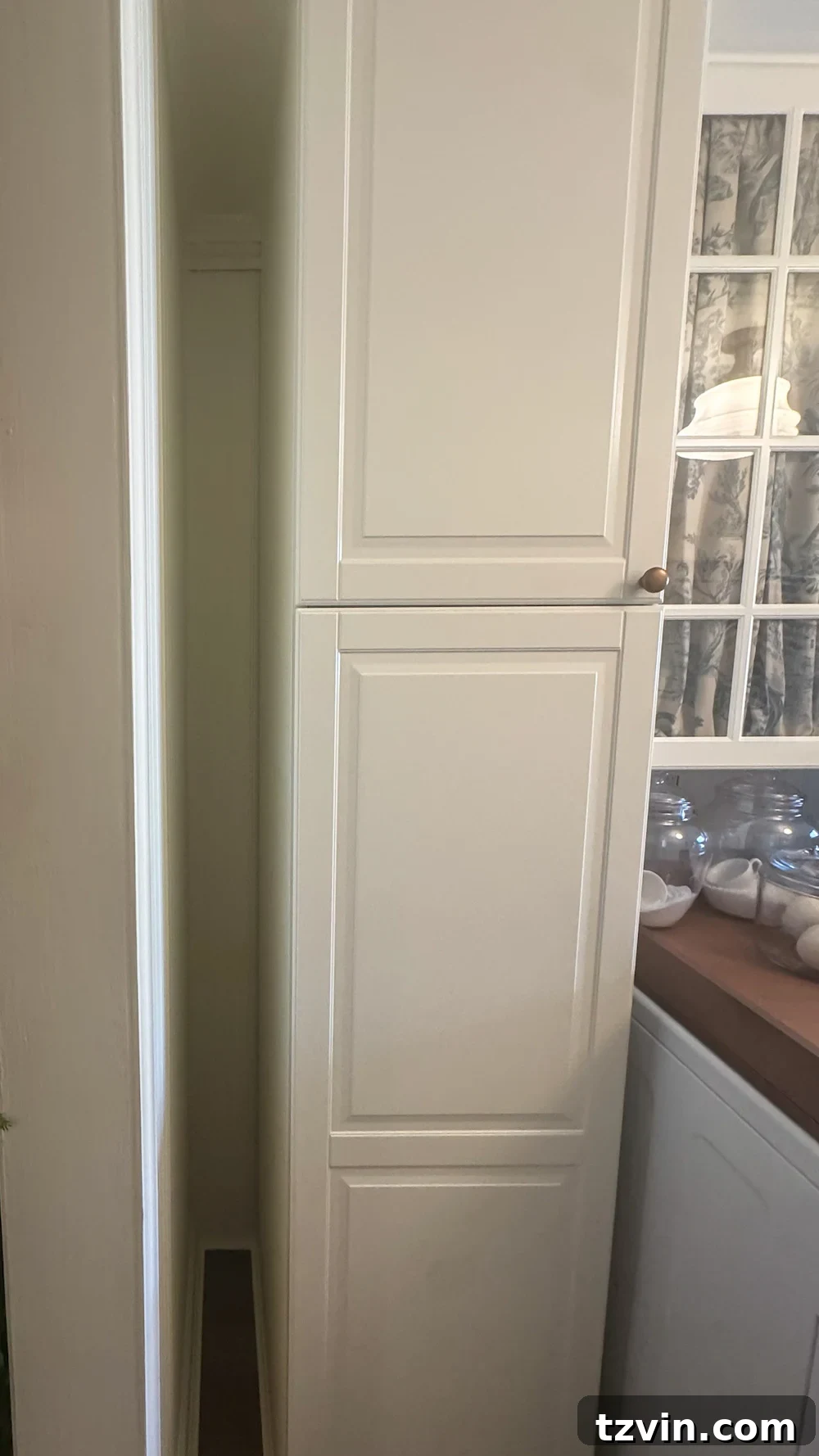Hidden broom cupboard DIY - Measuring the space