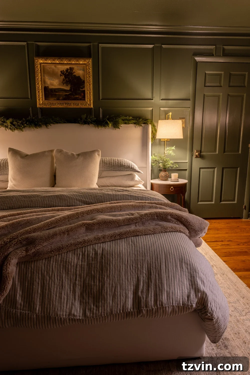 Modern Traditional Candlelight Christmas Home Tour