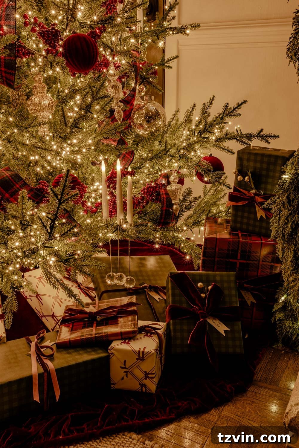 Modern Traditional Candlelight Christmas Home Tour