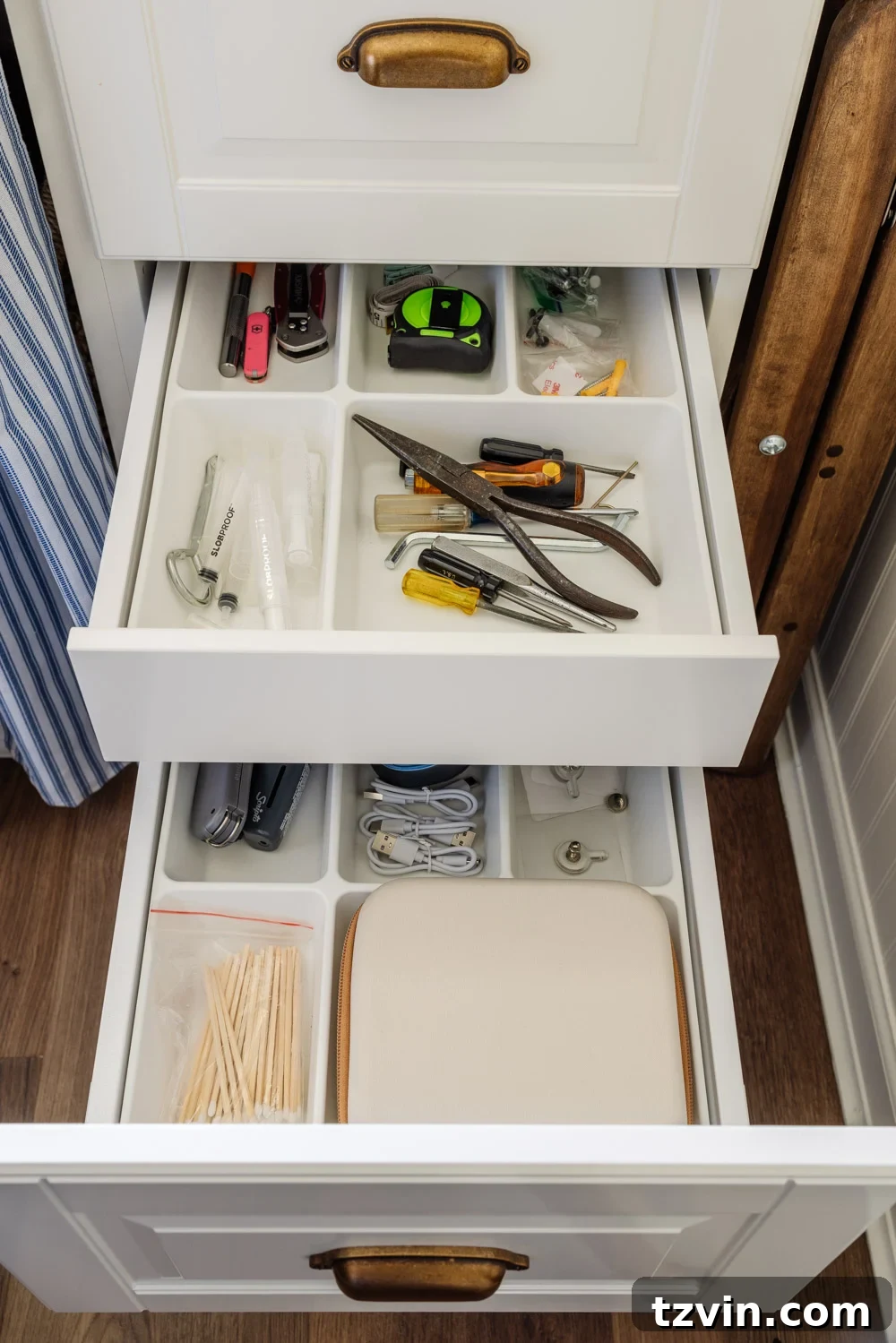 Maximizing Storage in Your Compact Laundry Room: Clever Organization Tips 16 Household tools drawer