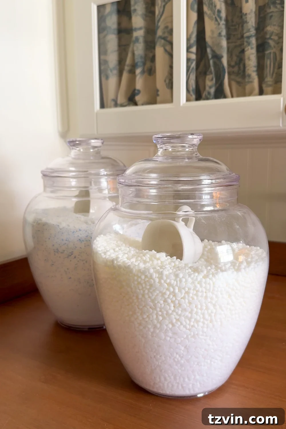 Stylish Storage Solutions That Work in Real Homes 10 small laundry room organization