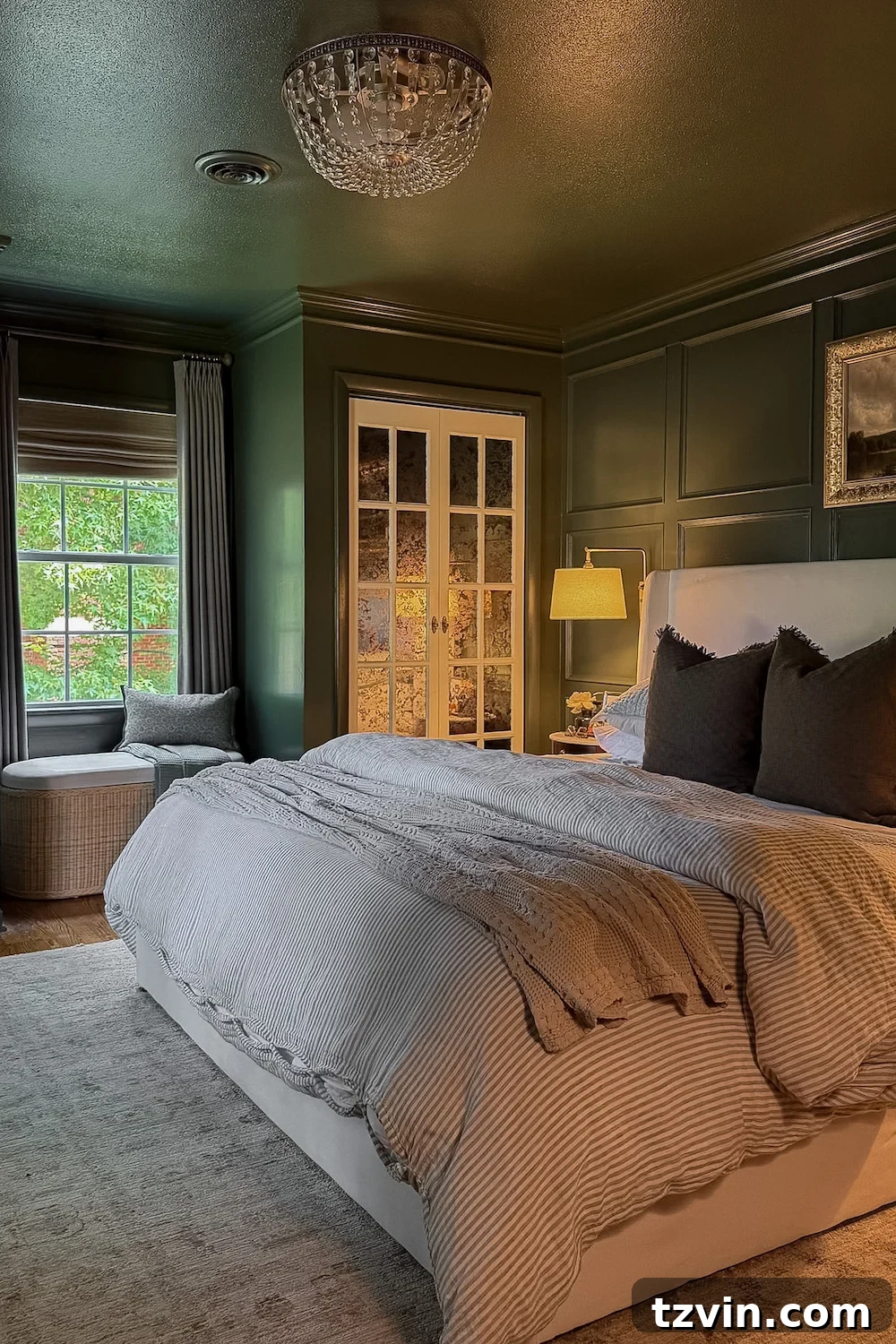 Small Bedroom Storage Idea I Wish I'd Known Sooner 2 img 57510 1