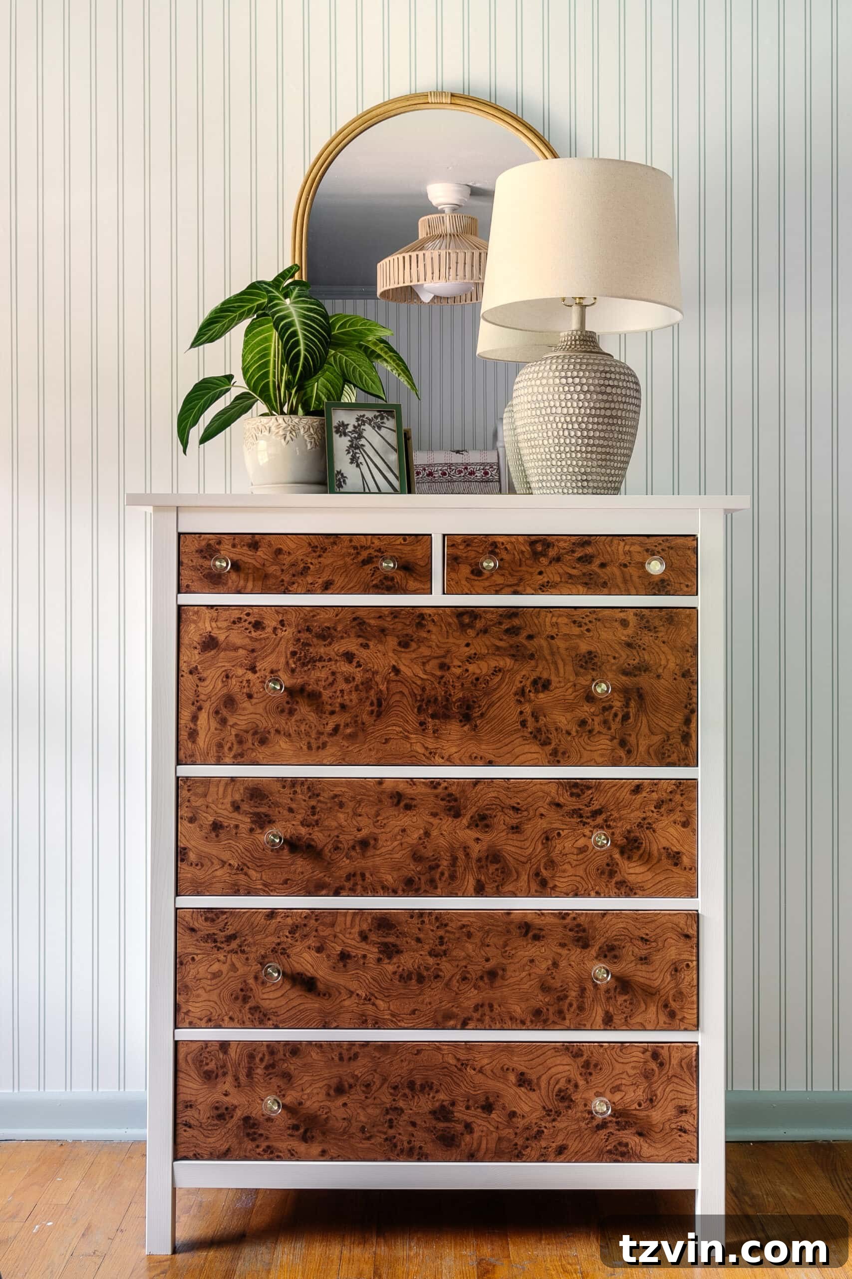 12 Furniture Upgrades That Make Your Pieces Look Expensive 21 DIY burl wood dresser with contact paper