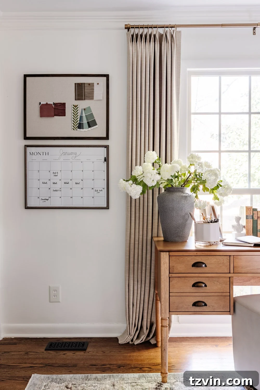 White Paint Colors for Every Room Direction (Compass Trick) 10 home office board interior design samples